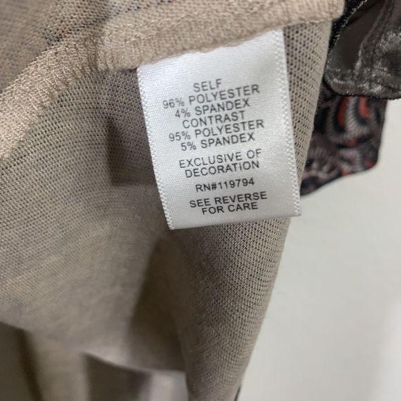 Live And Let Live NWT Sublimation Embroidered Blouse Size Large Women’s - Picture 10 of 14